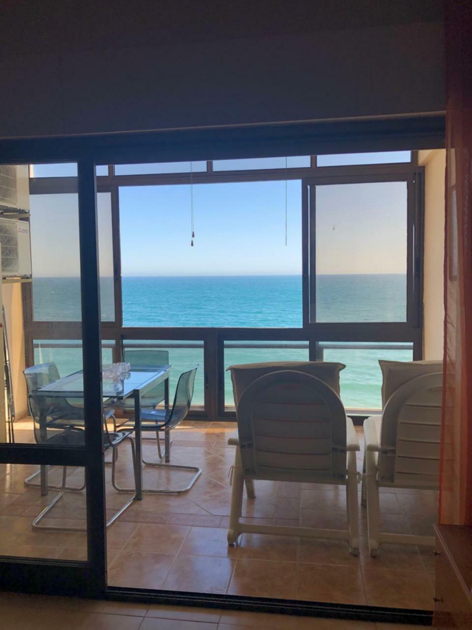 Malibu Playa Apartamento 贝纳尔马德纳 外观 照片