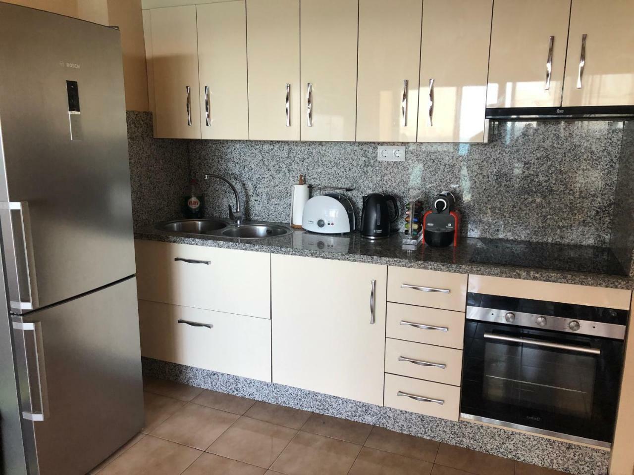 Malibu Playa Apartamento 贝纳尔马德纳 外观 照片