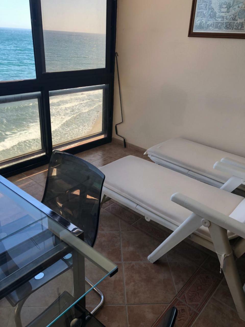 Malibu Playa Apartamento 贝纳尔马德纳 外观 照片