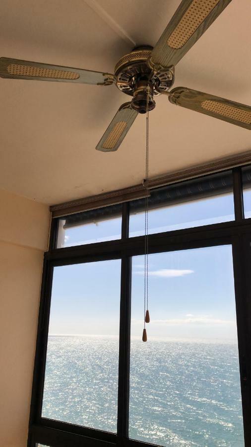 Malibu Playa Apartamento 贝纳尔马德纳 外观 照片